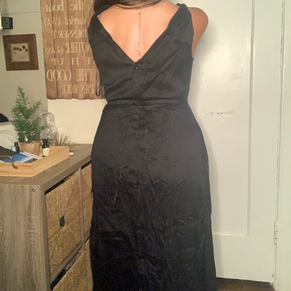 Dress - Picture 3 of 3